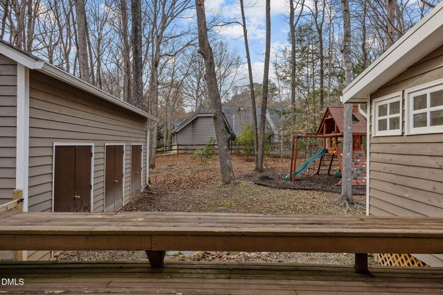 105 Oakstone Drive, Chapel Hill, NC 27514