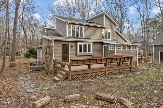 105 Oakstone Drive, Chapel Hill, NC 27514