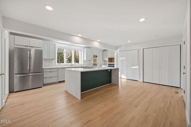 105 Oakstone Drive, Chapel Hill, NC 27514