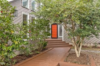 105 Oakstone Drive, Chapel Hill, NC 27514