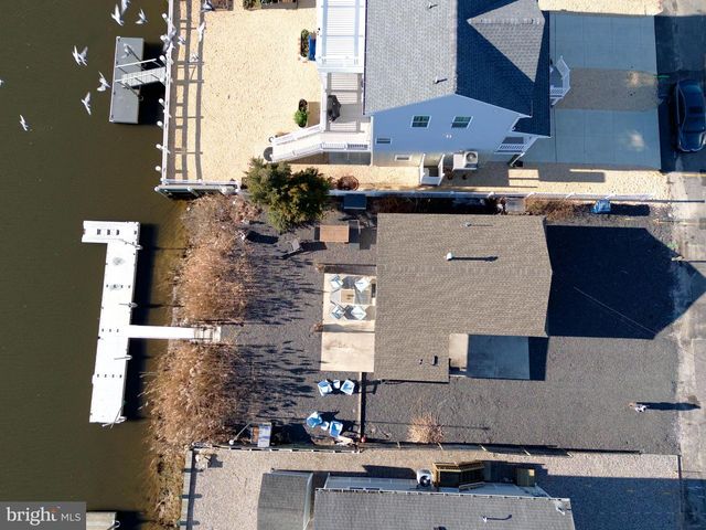 41 W RARITAN DR, Tuckerton, NJ 08087