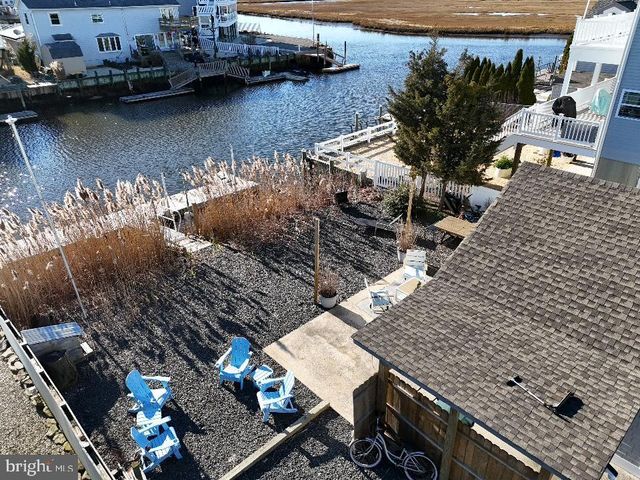 41 W RARITAN DR, Tuckerton, NJ 08087