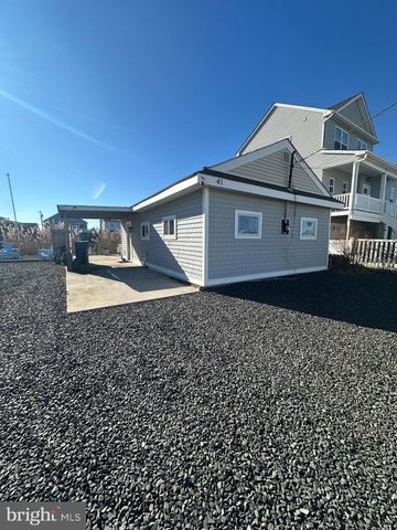 41 W RARITAN DR, Tuckerton, NJ 08087