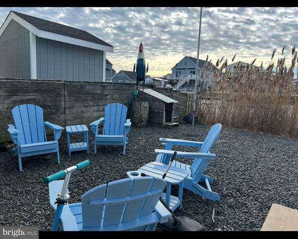 41 W RARITAN DR, Tuckerton, NJ 08087