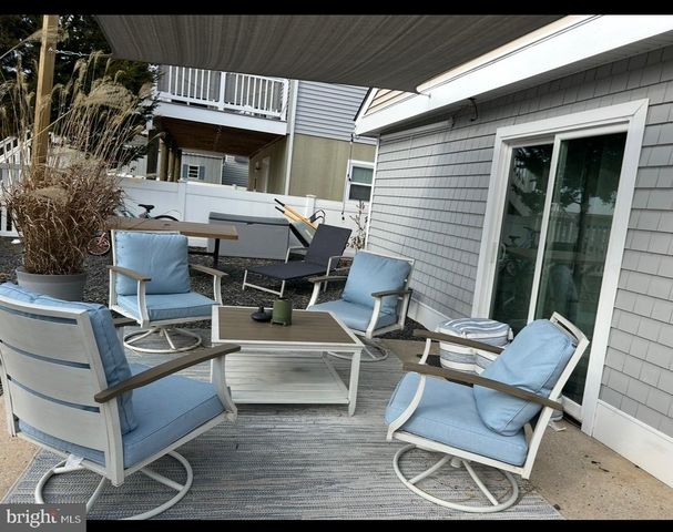 41 W RARITAN DR, Tuckerton, NJ 08087