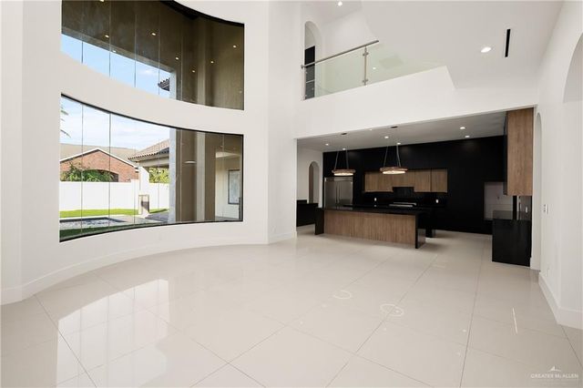 1000 Travis Street, Mission, TX 78572