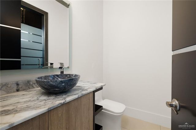 1000 Travis Street, Mission, TX 78572