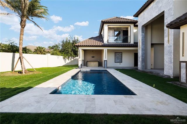 1000 Travis Street, Mission, TX 78572