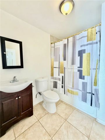 17232 Ceres, Fontana, CA 92335