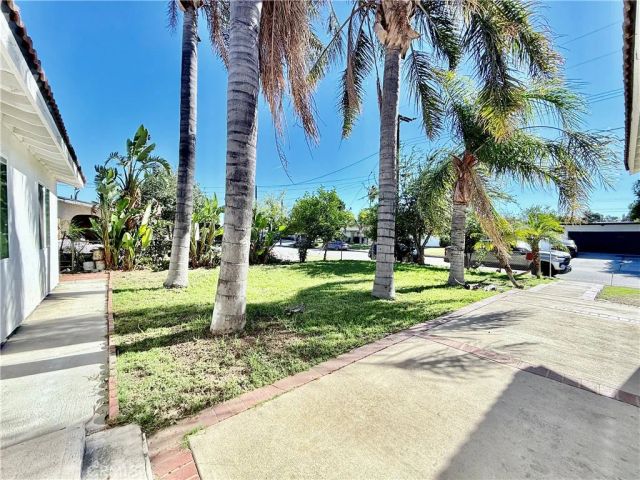 17232 Ceres, Fontana, CA 92335