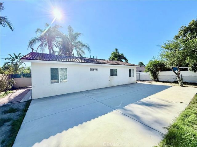 17232 Ceres, Fontana, CA 92335