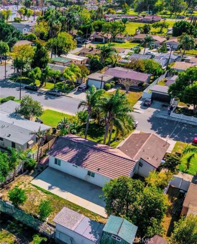 17232 Ceres, Fontana, CA 92335