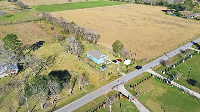 7472 County Road 605, Dayton, TX 77535