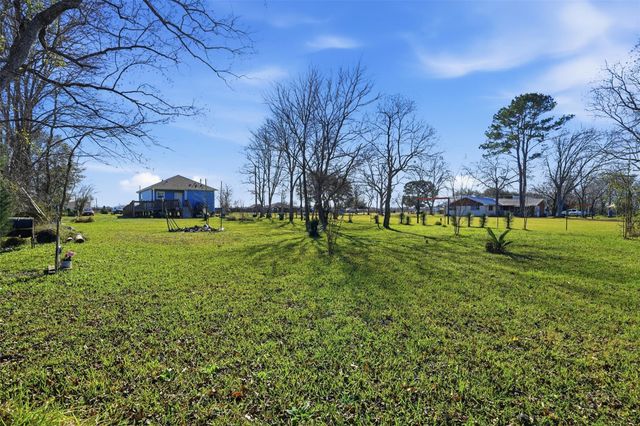 7472 County Road 605, Dayton, TX 77535