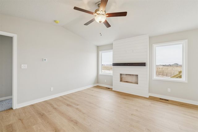 513 Fireside Drive NW, Bondurant, IA 50035