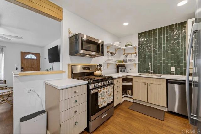1010 San Juan Street, Oceanside, CA 92058