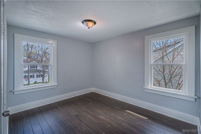 35 Fuller Avenue, Tonawanda, NY 14150