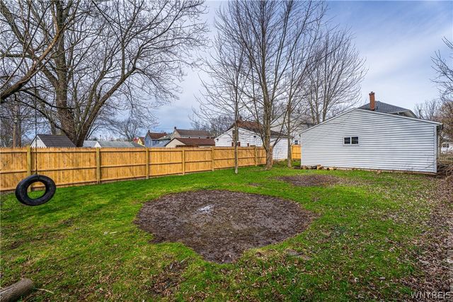35 Fuller Avenue, Tonawanda, NY 14150