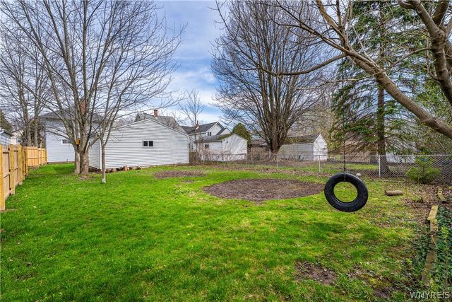 35 Fuller Avenue, Tonawanda, NY 14150