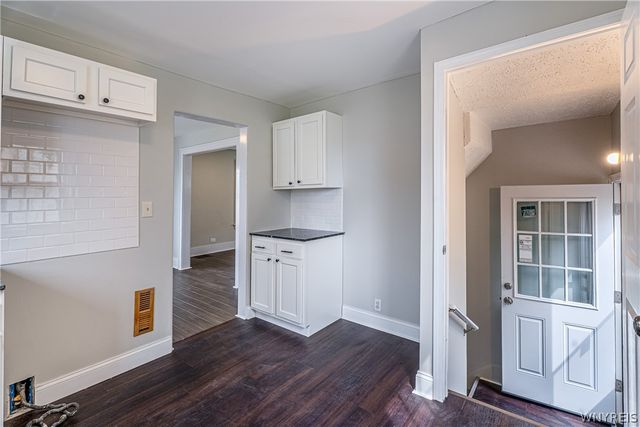 35 Fuller Avenue, Tonawanda, NY 14150