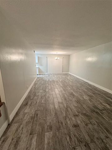 6040 Lace Wood Circle, Lake Worth, FL 33462