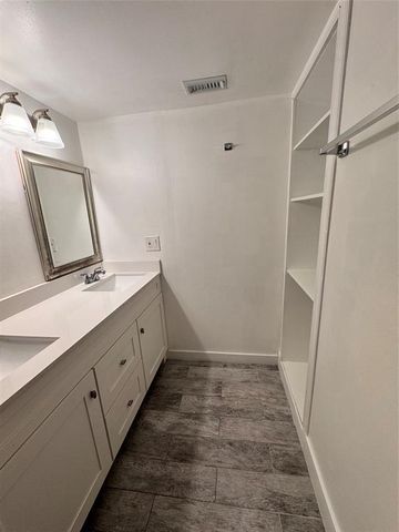 6040 Lace Wood Circle, Lake Worth, FL 33462