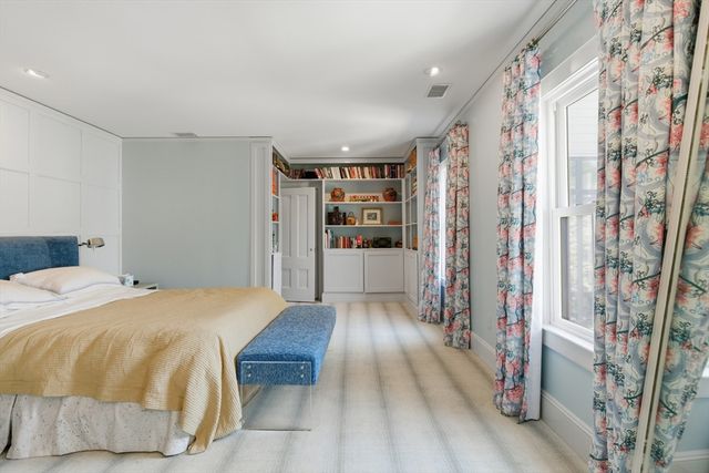 32 Tremont St 1, Cambridge, MA 02139
