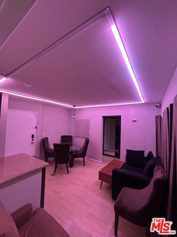 Image 1 of property listing at 320 S Ardmore Avenue 325, Los Angeles, CA 90020