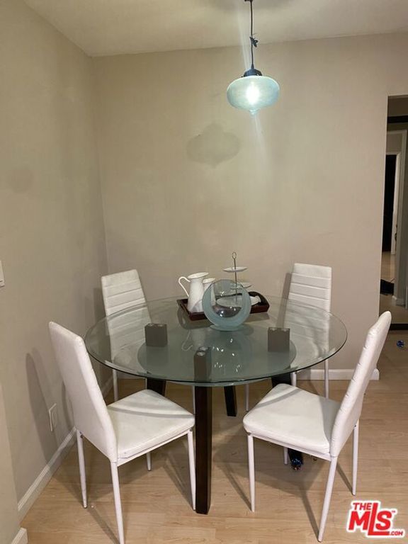 Image 22 of property listing at 320 S Ardmore Avenue 325, Los Angeles, CA 90020