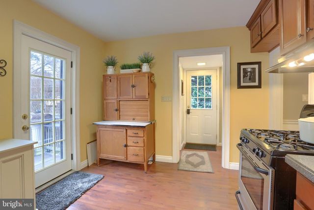 426 W MAIN ST, Mechanicsburg, PA 17055