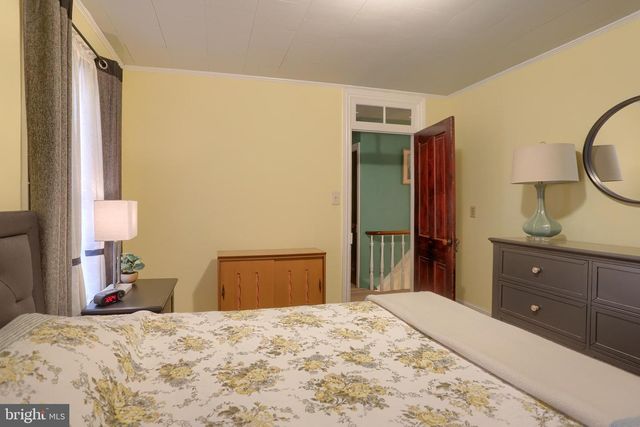 426 W MAIN ST, Mechanicsburg, PA 17055