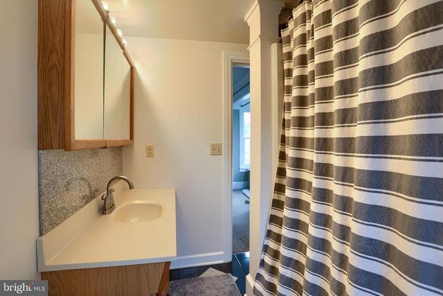 426 W MAIN ST, Mechanicsburg, PA 17055