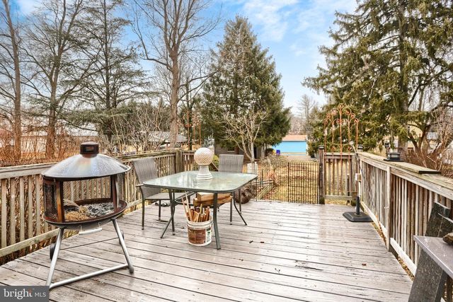 426 W MAIN ST, Mechanicsburg, PA 17055