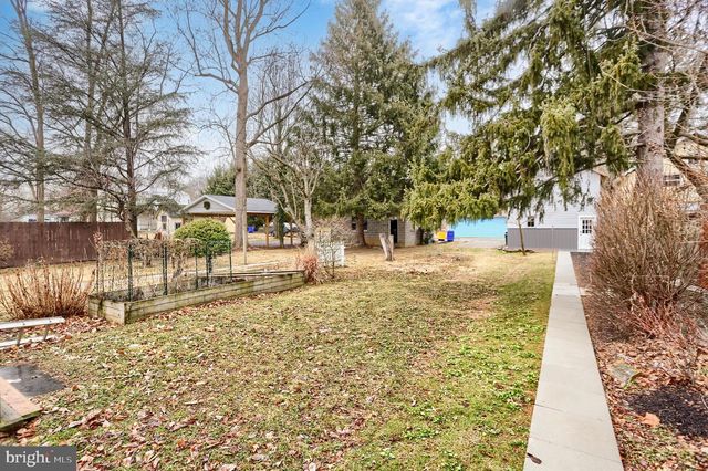 426 W MAIN ST, Mechanicsburg, PA 17055