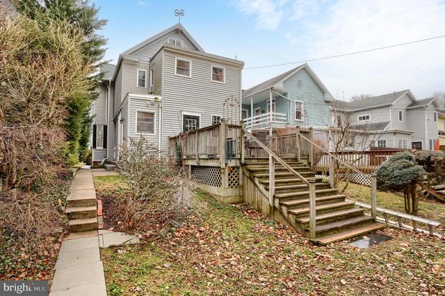 426 W MAIN ST, Mechanicsburg, PA 17055