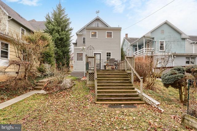 426 W MAIN ST, Mechanicsburg, PA 17055