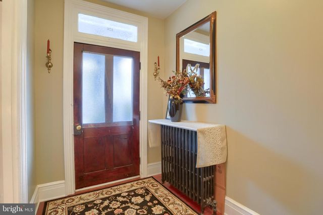 426 W MAIN ST, Mechanicsburg, PA 17055