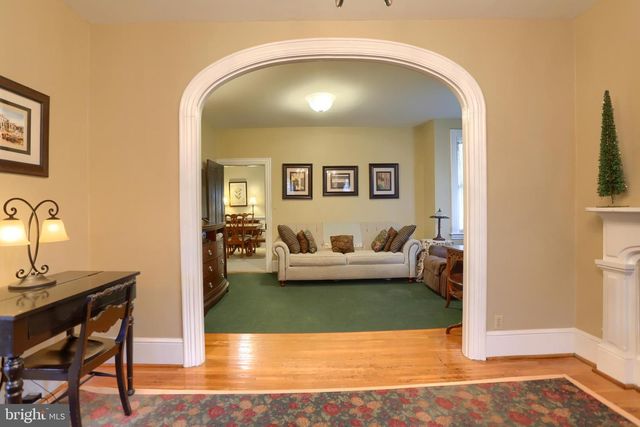 426 W MAIN ST, Mechanicsburg, PA 17055