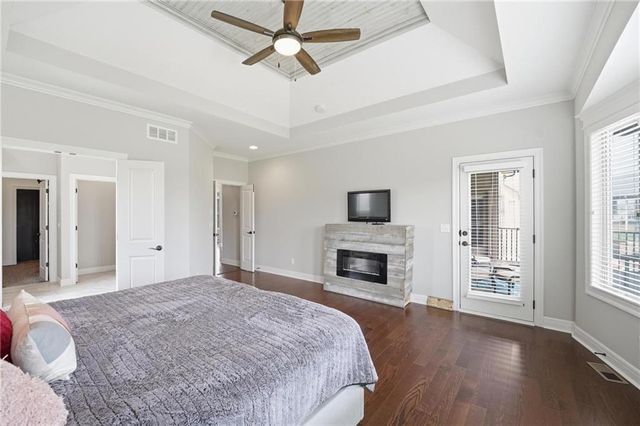 906 Creekmoor Drive, Raymore, MO 64083
