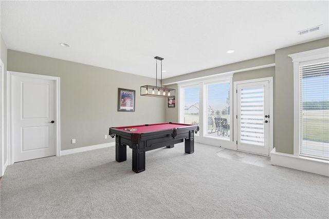 906 Creekmoor Drive, Raymore, MO 64083