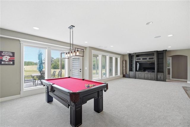 906 Creekmoor Drive, Raymore, MO 64083