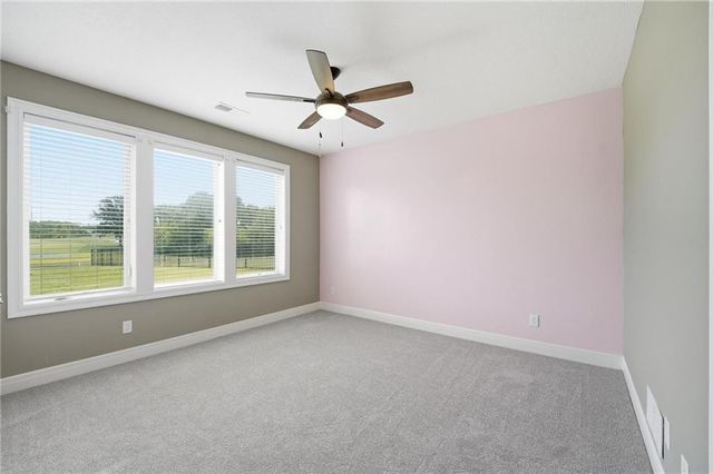 906 Creekmoor Drive, Raymore, MO 64083