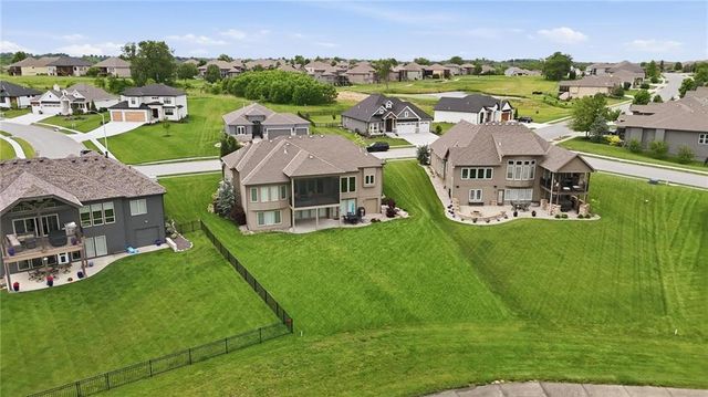 906 Creekmoor Drive, Raymore, MO 64083
