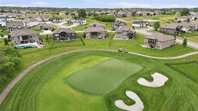 906 Creekmoor Drive, Raymore, MO 64083