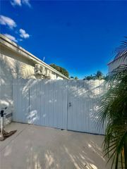 27583 SW 133rd Ave 2, Homestead, FL 33032