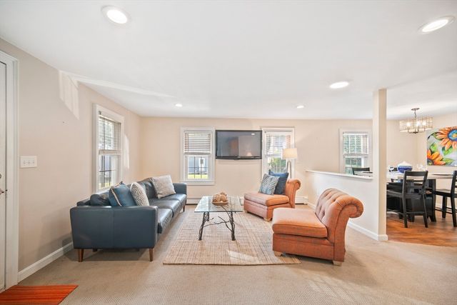 51 Higgins Road, Framingham, MA 01701