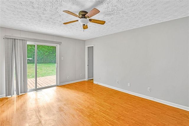 6174 Lower Dixie Lake Road, Union City, GA 30291