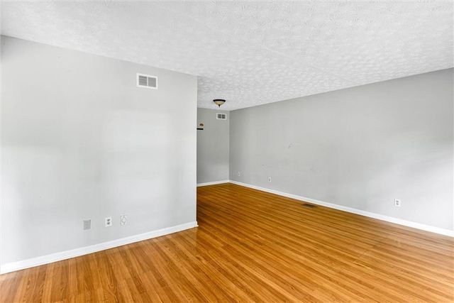 6174 Lower Dixie Lake Road, Union City, GA 30291