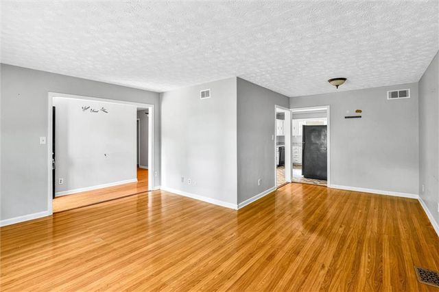 6174 Lower Dixie Lake Road, Union City, GA 30291