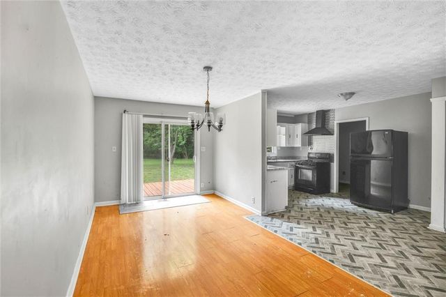 6174 Lower Dixie Lake Road, Union City, GA 30291